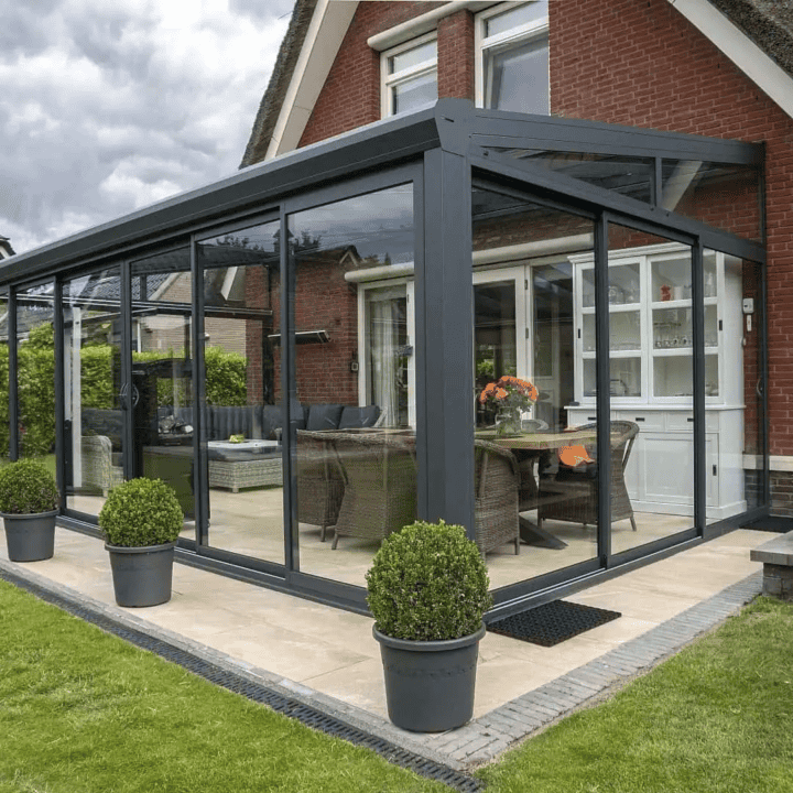 Gartenzimmer Terrassenüberdachung im Stile eines Wintergartens